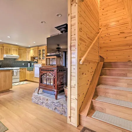 Duck Creek Village Cabin Ski, Hike And Fish!